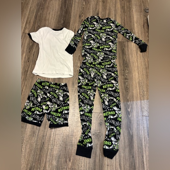 Disney Pixar Buzz Lightyear Pajamas Set Of 2 Size 8 - Picture 3 of 3